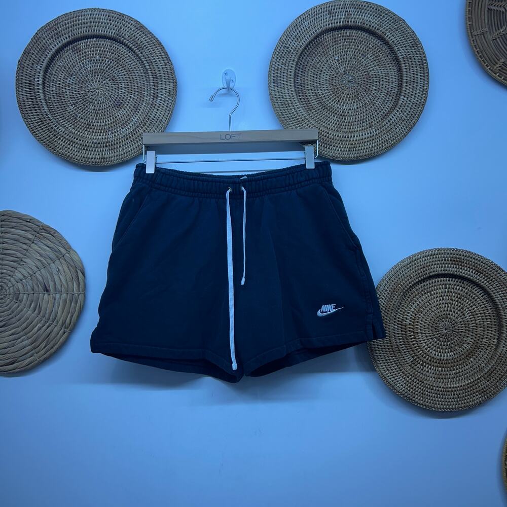 Nike Black Drawstring Sweat Shorts Large Athletic Athleisure Sporty Logo